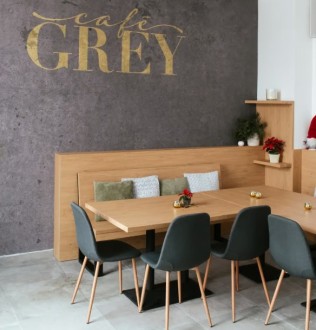 Interiér Cafe Grey