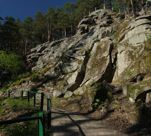 Durch das Libussa-Tal (Libušino údolí) in den Stadtteil Borovina