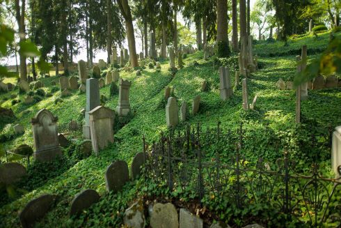 5. Židovský hřbitov