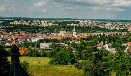 Výhled na Třebíč ze Strážné hory