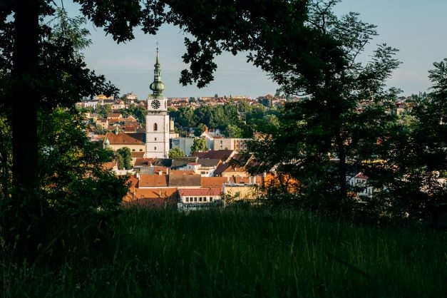 Vystoupejte na rozhledny či místa rozhledů v Třebíči a užijte si naše město z výšky